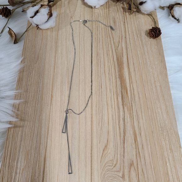 ๐๐NEW๐๐BEAUTIFUL!! STAINLESS STEEL Y Lariat Necklace in SILVER ๐๐ - Picture 9 of 15